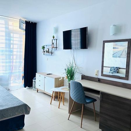 Esperanto 403 Large Studio Pantai Sunny Bagian luar foto